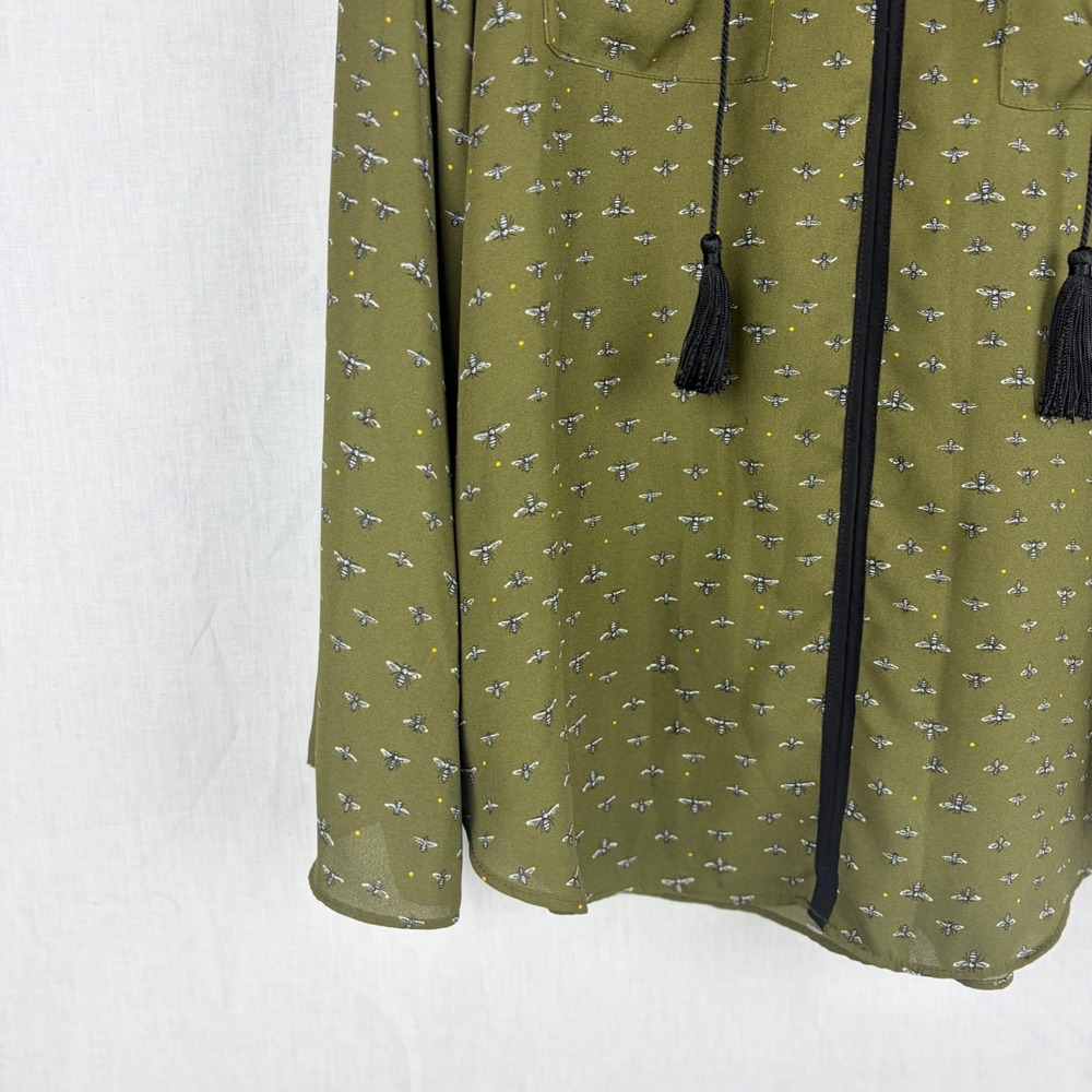 Libby Edelman Bee Print Blouse Olive Green Tassel Tie Split Neck Top Womens XL - Picture 9 of 13